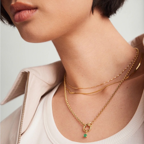 Mejuri Emerald Birthstone Charm 14k Gold Pendant - Picture 2 of 5
